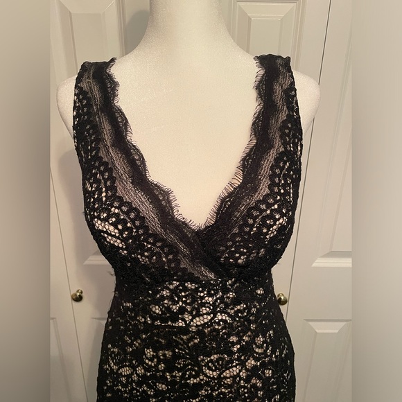 White House Black Market black lace dress - Picture 2 of 4